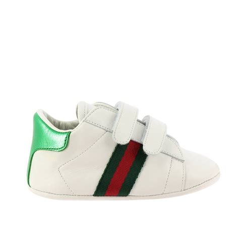 Scarpe Bambino Gucci nuova collezione FW24 online.